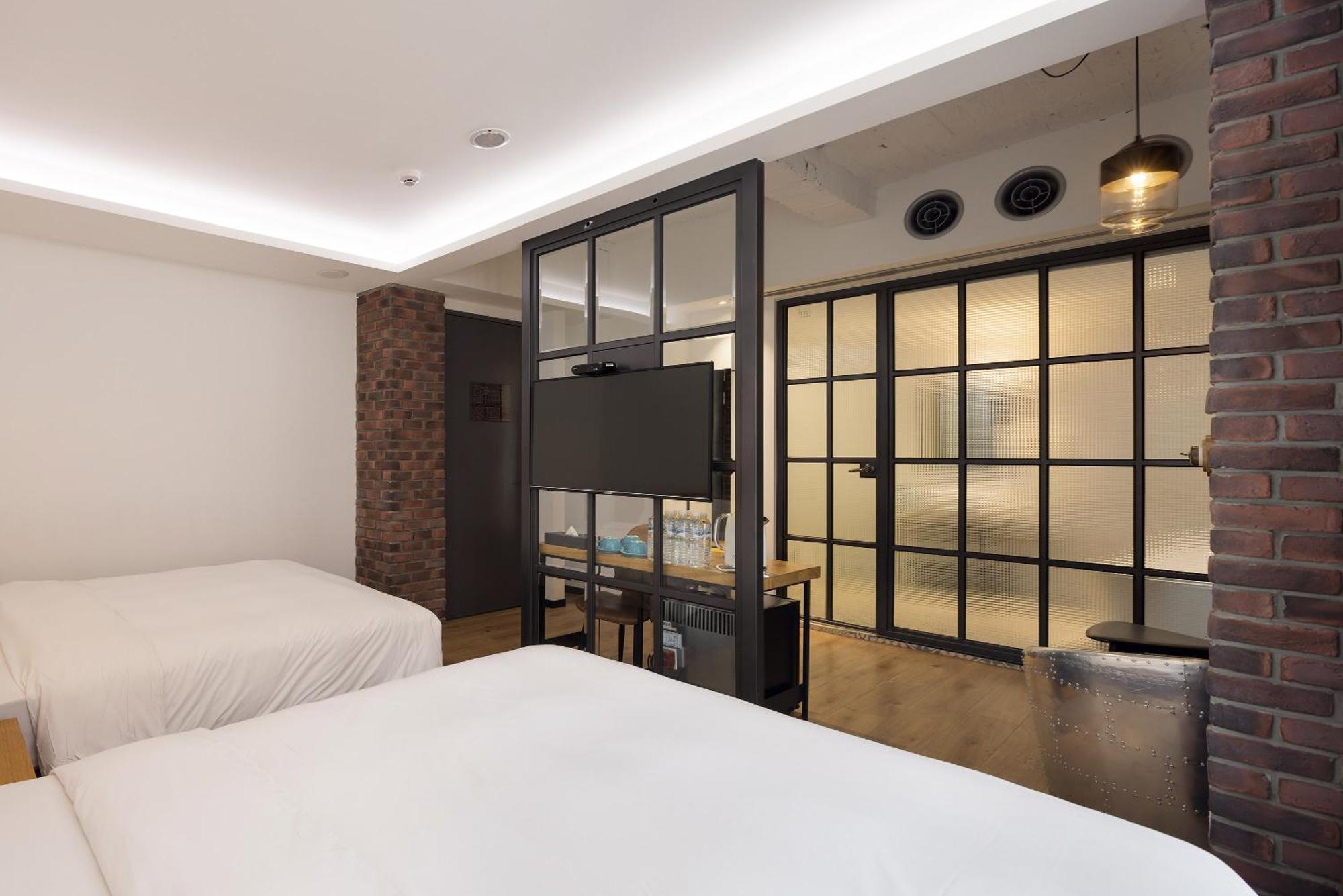 טאיצ'ונג Bluesky Hotel מראה חיצוני תמונה
